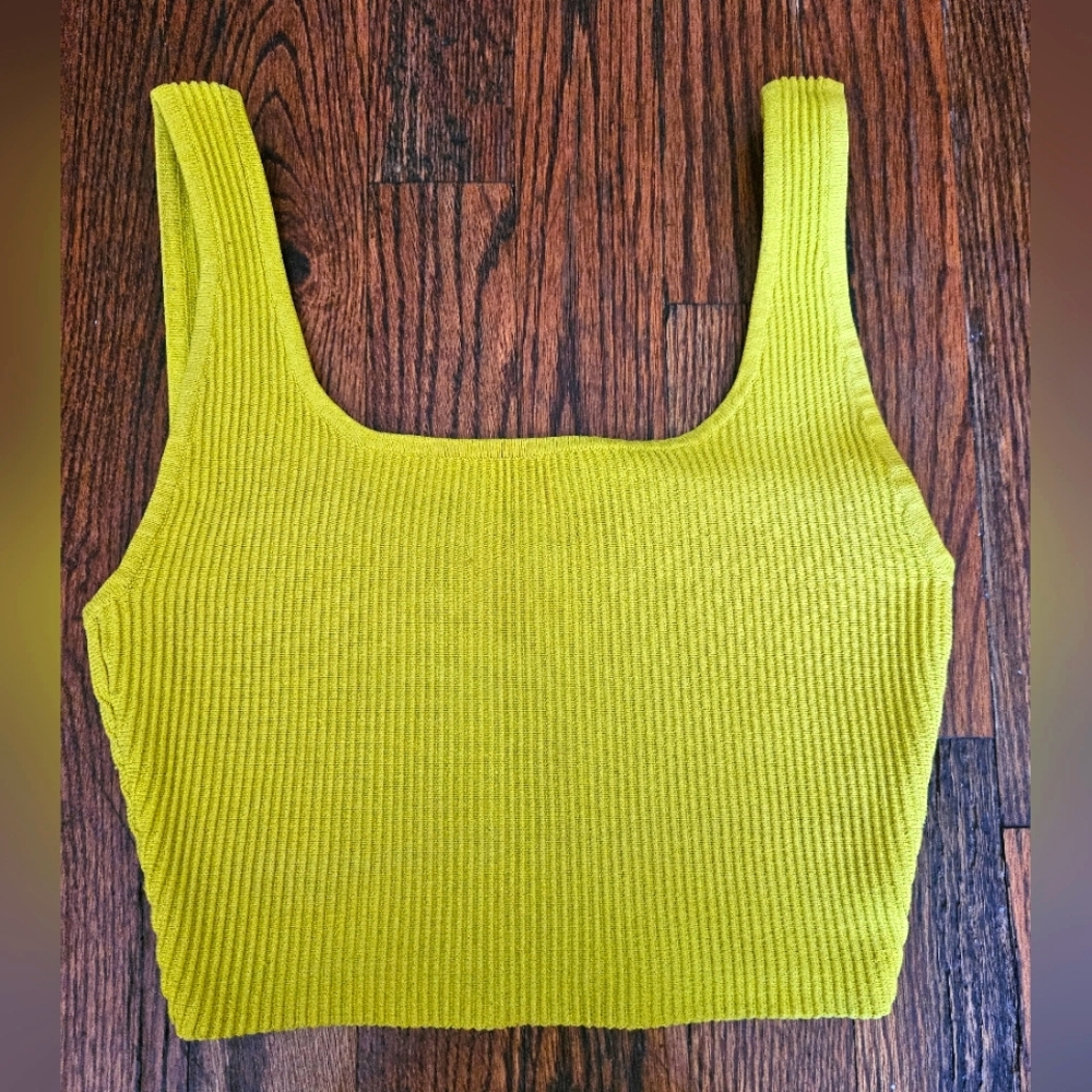 **SOLD** Babaton Crop Chartruese Woven Top Size XS